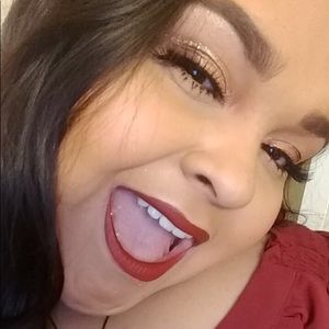 Meet your Posher, Raina